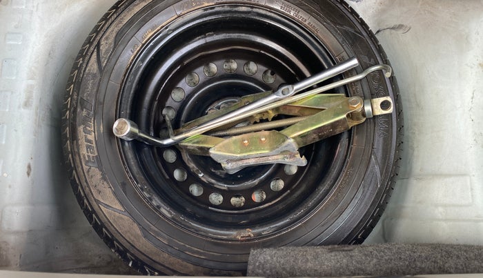 2017 Honda Brio S MT, Petrol, Manual, 1,00,138 km, Spare Tyre