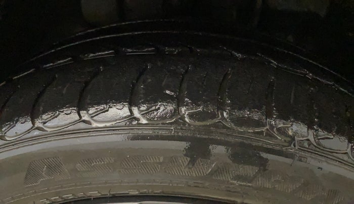 2019 Tata Tiago XZ PLUS PETROL, Petrol, Manual, 13,435 km, Right Front Tyre Tread