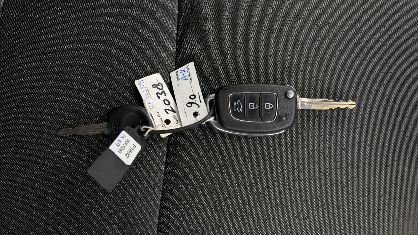 2024 Hyundai EXTER S 1.2 AMT, Petrol, Automatic, 10,706 km, Key Close Up