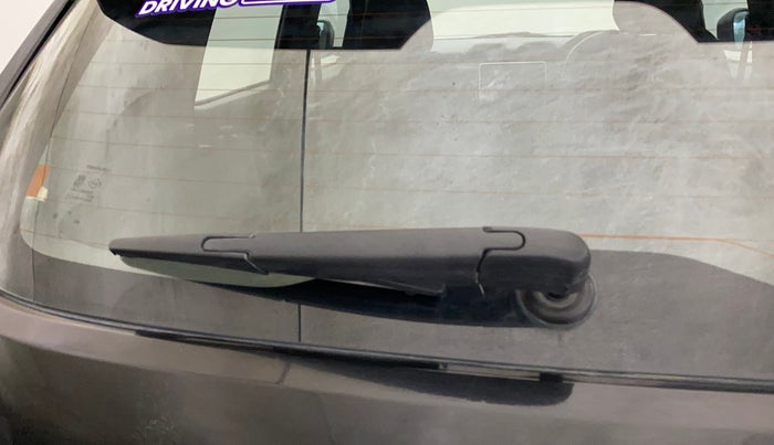 2024 Nissan MAGNITE Kuro Edition 1.0  MT , Petrol, Manual, 36,610 km, Rear Wiper