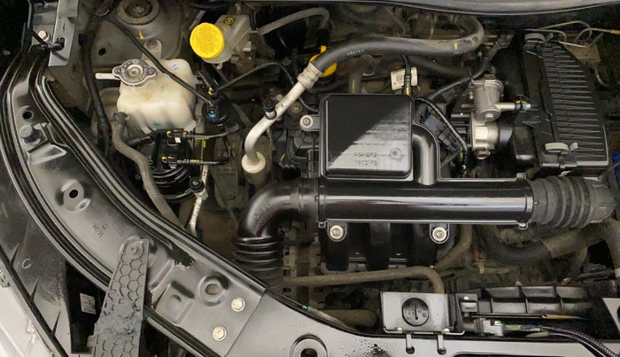 2024 Nissan MAGNITE Kuro Edition 1.0  MT , Petrol, Manual, 36,610 km, Engine View - Right