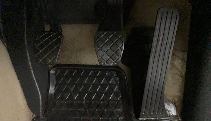 2014 Volkswagen Jetta COMFORTLINE TDI, Diesel, Manual, 1,20,112 km, Pedals