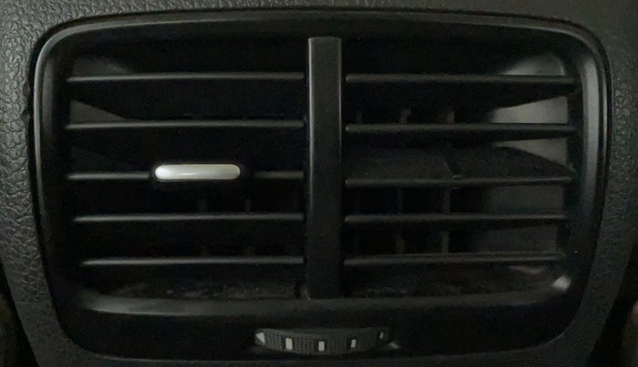 2014 Volkswagen Jetta COMFORTLINE TDI, Diesel, Manual, 1,20,112 km, Rear AC Vents