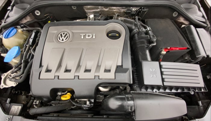 2014 Volkswagen Jetta COMFORTLINE TDI, Diesel, Manual, 1,20,112 km, Open Bonet