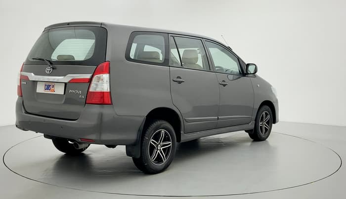 2014 Toyota Innova 2.5 GX 8 STR BS IV, Diesel, Manual, 1,20,130 km, Right Back Diagonal