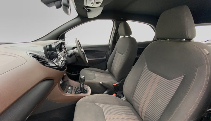 2018 Ford FREESTYLE TITANIUM 1.2 TI-VCT MT, Petrol, Manual, 66,943 km, Right Side Front Door Cabin