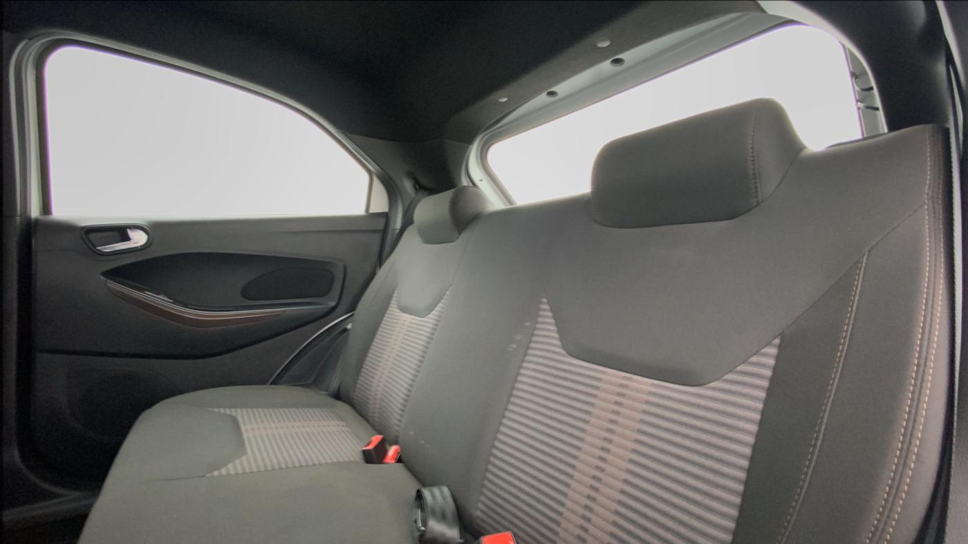 2018 Ford FREESTYLE TITANIUM 1.2 TI-VCT MT, Petrol, Manual, 66,943 km, Right Side Rear Door Cabin