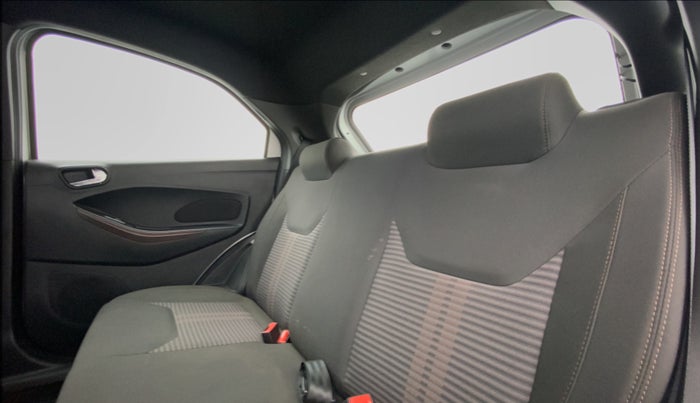 2018 Ford FREESTYLE TITANIUM 1.2 TI-VCT MT, Petrol, Manual, 66,943 km, Right Side Rear Door Cabin