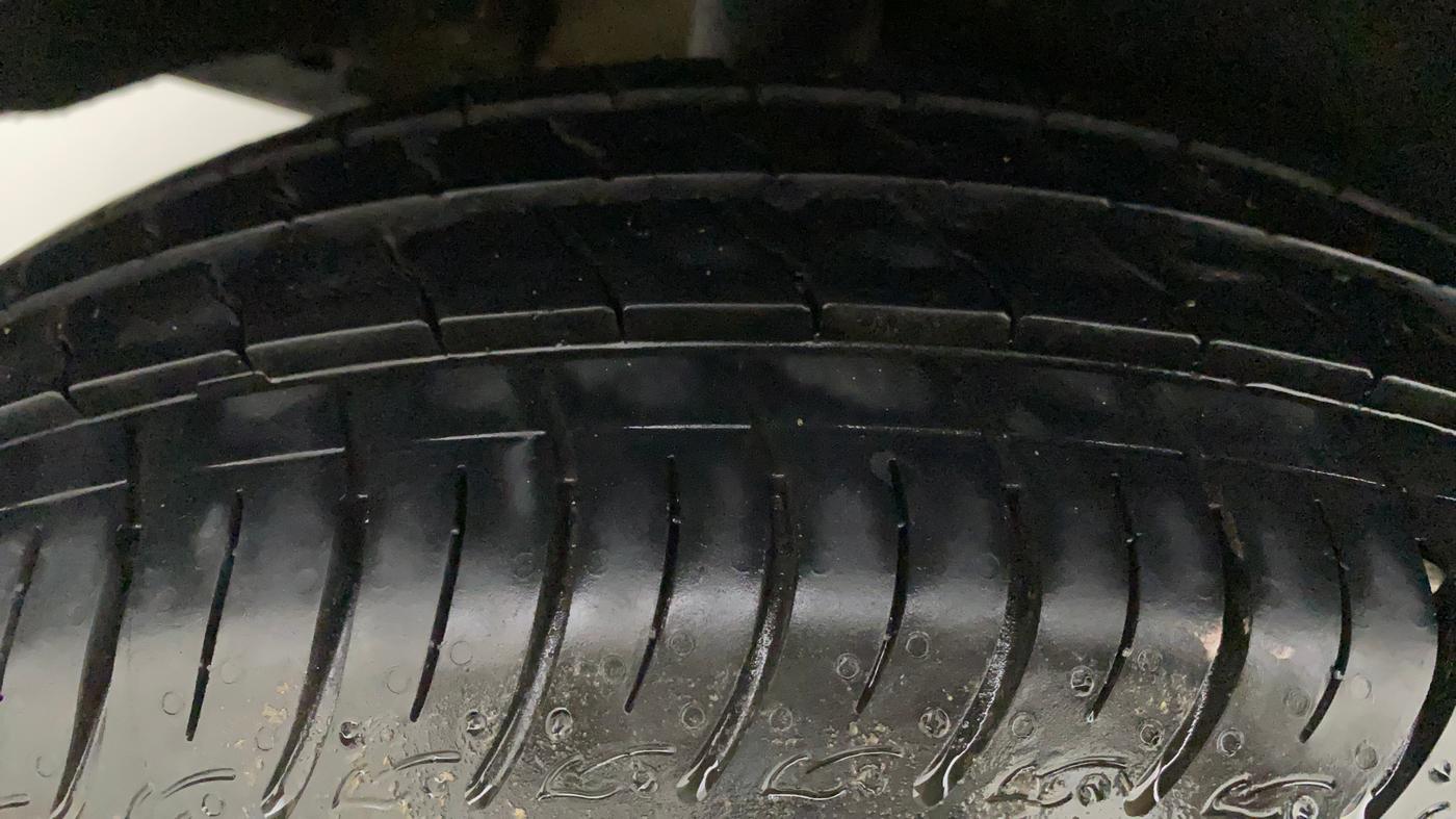 2021 Maruti Baleno DELTA PETROL 1.2, Petrol, Manual, 22,068 km, Right Rear Tyre Tread