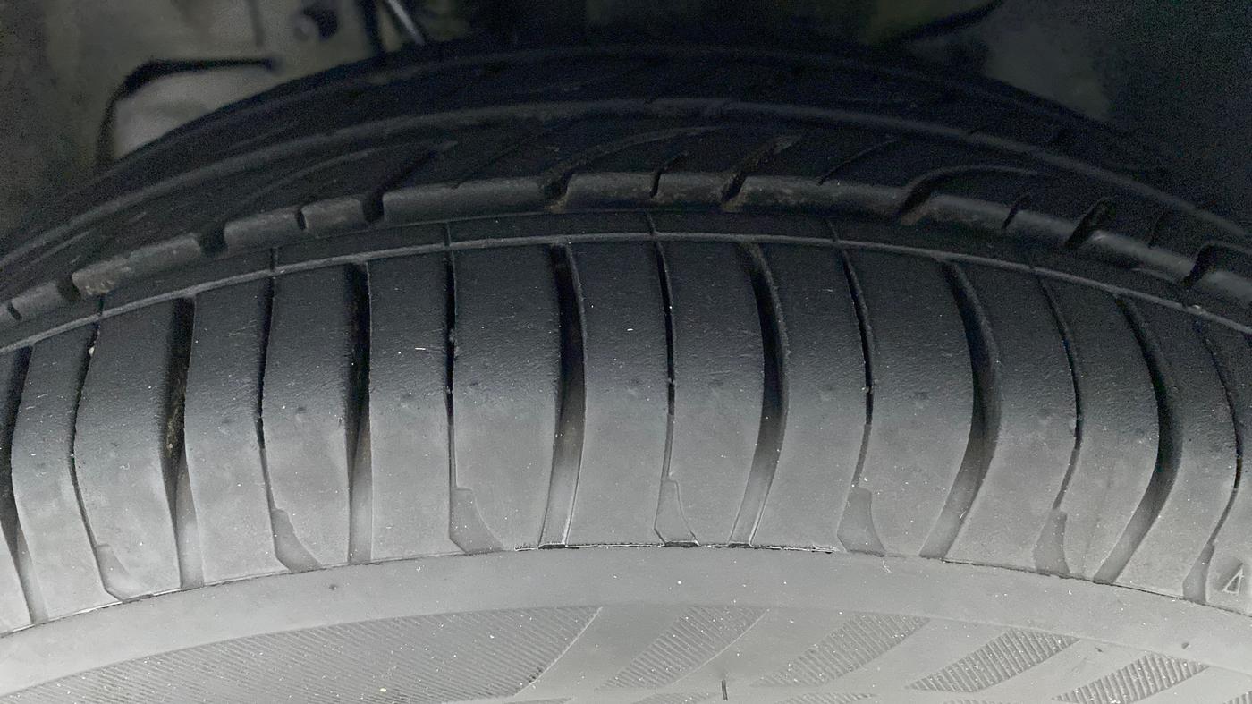 2019 Tata Tiago XZ PETROL, Petrol, Manual, 35,183 km, Left Front Tyre Tread