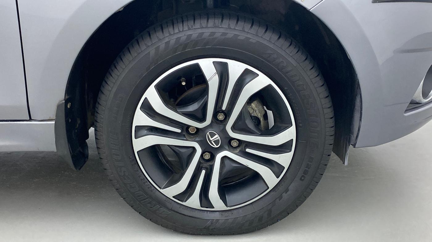 2019 Tata Tiago XZ PETROL, Petrol, Manual, 35,183 km, Right Front Wheel