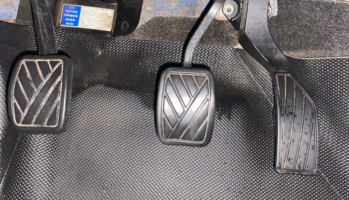 2016 Maruti S Cross ZETA 1.3, Diesel, Manual, 1,11,866 km, Pedals