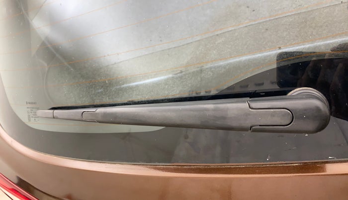 2016 Maruti S Cross ZETA 1.3, Diesel, Manual, 1,11,866 km, Rear Wiper