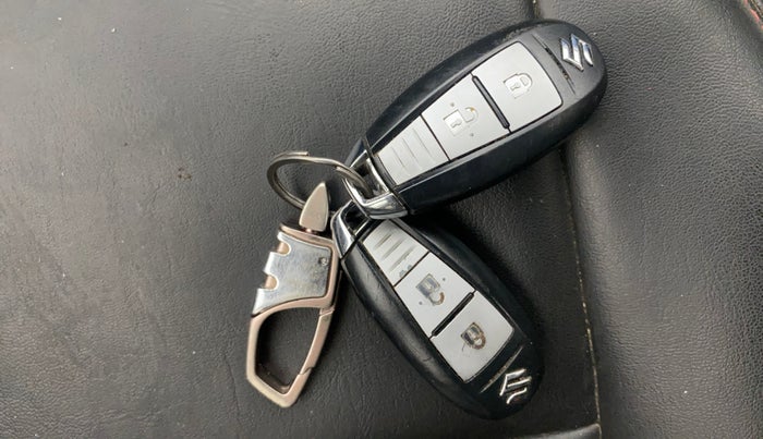 2016 Maruti S Cross ZETA 1.3, Diesel, Manual, 1,11,866 km, Key Close Up