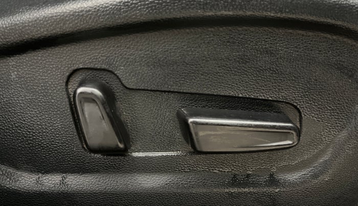 2019 Hyundai Creta SX (O) 1.6 PETROL, Petrol, Manual, 76,717 km, Driver Side Adjustment Panel