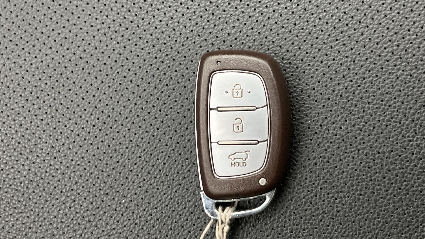2019 Hyundai Creta SX (O) 1.6 PETROL, Petrol, Manual, 76,499 km, Key Close Up