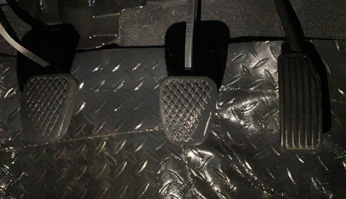 2014 Honda Mobilio 1.5L I-VTEC V, Petrol, Manual, 41,169 km, Pedals