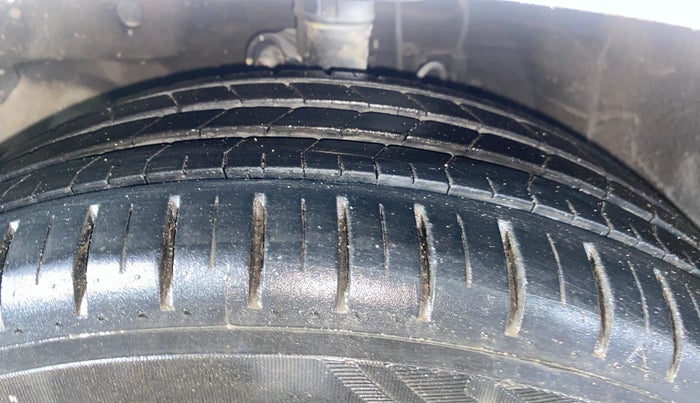 2014 Honda Mobilio 1.5L I-VTEC V, Petrol, Manual, 41,169 km, Left Front Tyre Tread