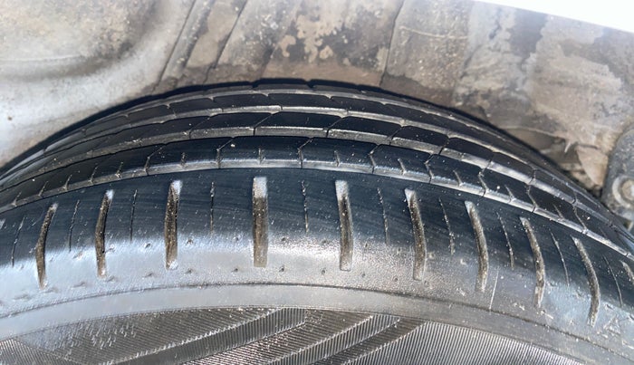 2014 Honda Mobilio 1.5L I-VTEC V, Petrol, Manual, 41,169 km, Left Rear Tyre Tread