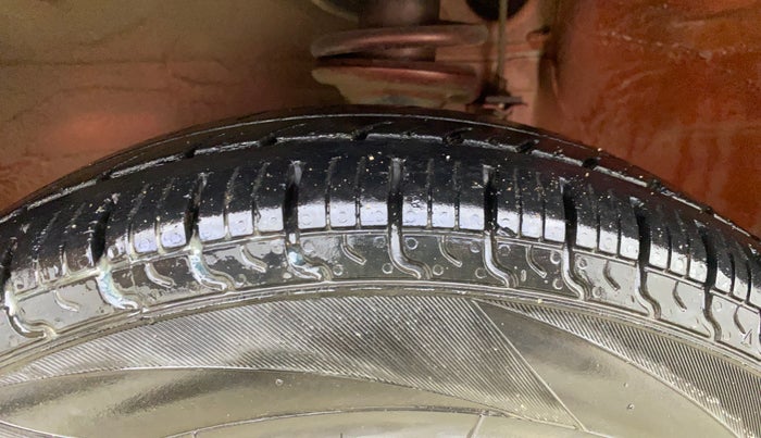 2013 Maruti Alto 800 VXI, Petrol, Manual, 47,841 km, Left Front Tyre Tread