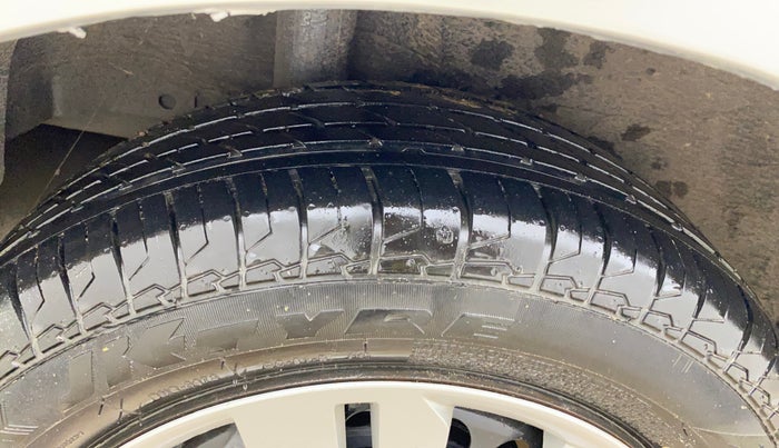 2016 Honda Jazz 1.2L I-VTEC S AT, Petrol, Automatic, 40,445 km, Right Rear Tyre Tread