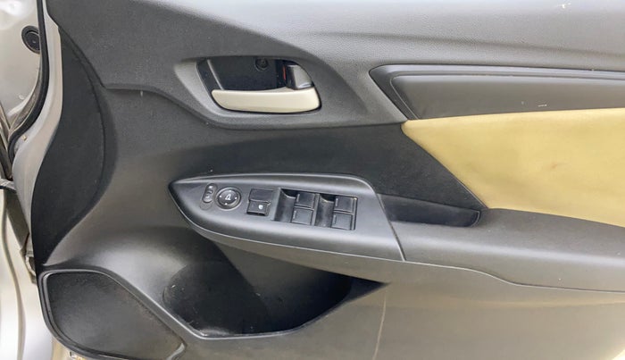 2016 Honda Jazz 1.2L I-VTEC S AT, Petrol, Automatic, 40,445 km, Driver Side Door Panels Control