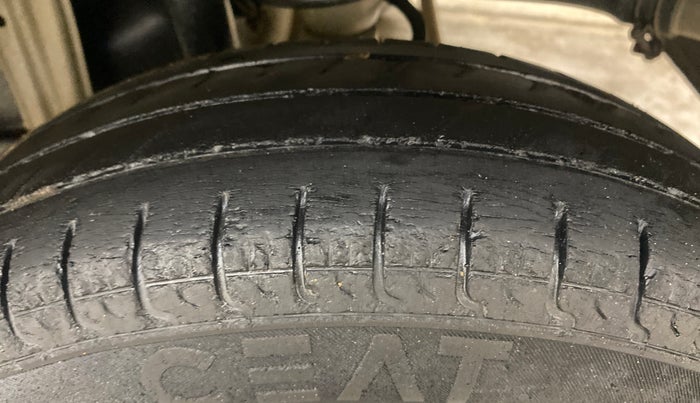 2013 Maruti Alto 800 LXI, Petrol, Manual, 56,411 km, Left Rear Tyre Tread