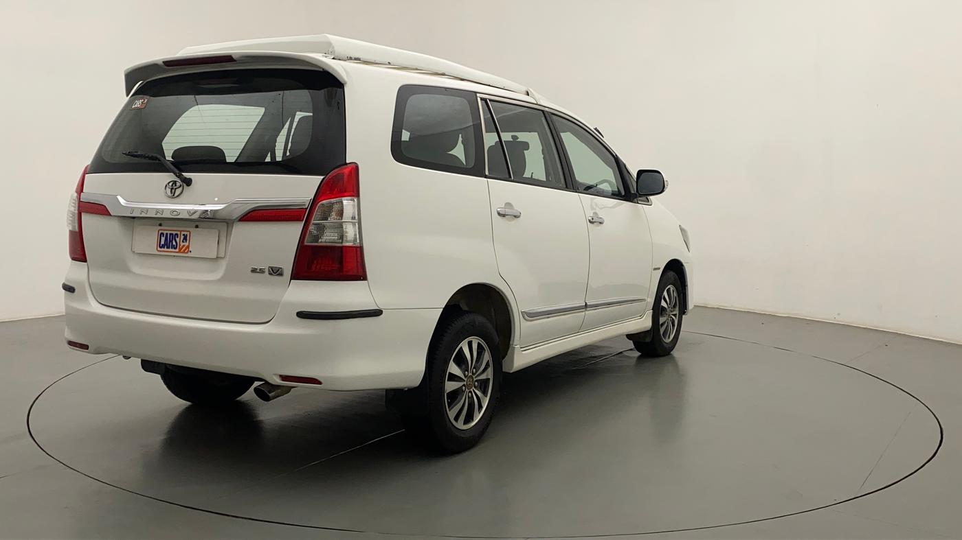 2015 Toyota Innova 2.5 VX 7 STR, Diesel, Manual, 1,21,038 km, Right Back Diagonal