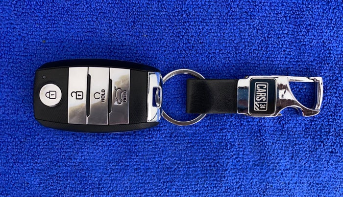 2022 KIA SELTOS HTK PLUS 1.5 IMT, Petrol, Manual, 17,197 km, Key Close Up