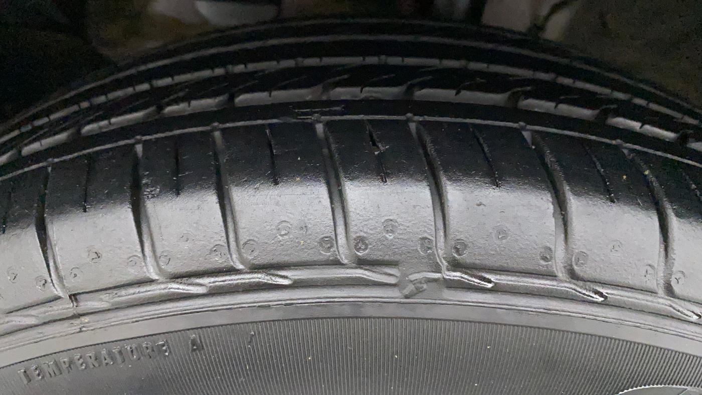2022 KIA SELTOS HTK PLUS 1.5 IMT, Petrol, Manual, 17,197 km, Left Front Tyre Tread