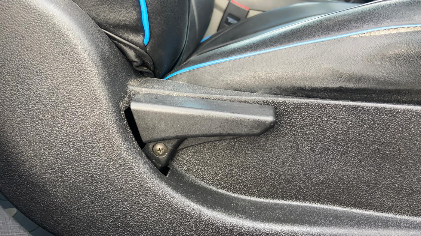 2019 Tata NEXON XE PETROL, Petrol, Manual, 89,717 km, Driver Side Adjustment Panel