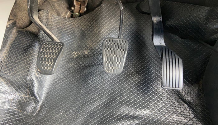 2019 Tata NEXON XE PETROL, Petrol, Manual, 89,717 km, Pedals