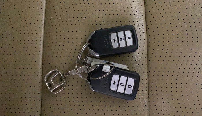 2014 Honda City 1.5L I-VTEC VX CVT, Petrol, Automatic, 38,322 km, Key Close Up