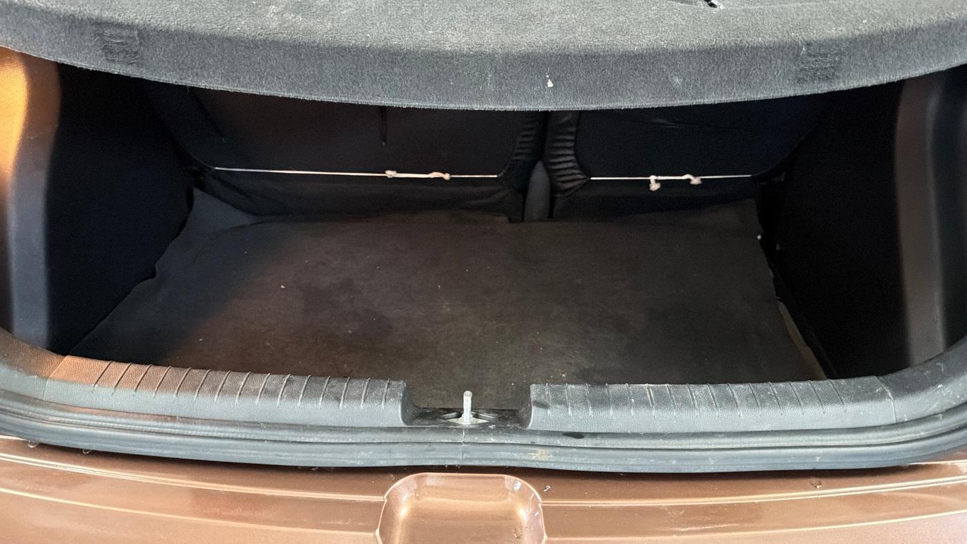 2015 Hyundai i20 Active 1.2 SX, Petrol, Manual, 56,279 km, Boot Inside