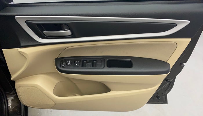 2023 Honda Amaze 1.2L I-VTEC VX CVT, Petrol, Automatic, 12,180 km, Driver Side Door Panels Control