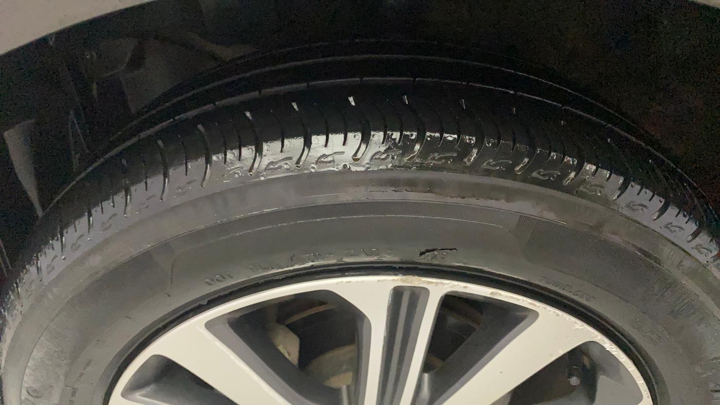2023 Honda Amaze 1.2L I-VTEC VX CVT, Petrol, Automatic, 12,180 km, Left Front Tyre Tread