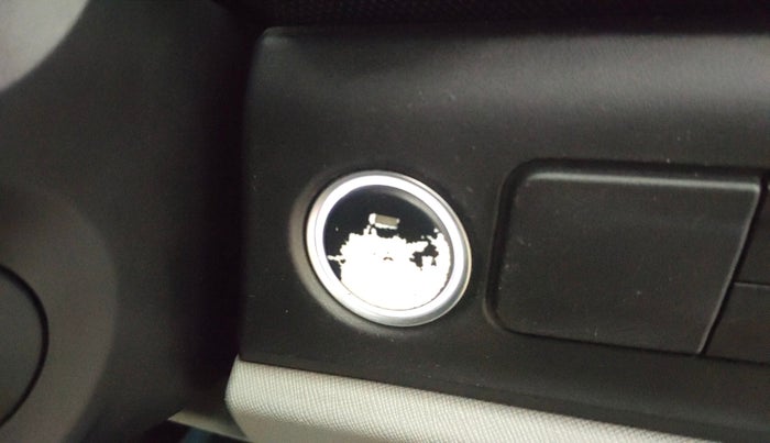 2020 Tata ALTROZ XZ PETROL, Petrol, Manual, 66,605 km, Keyless Start/ Stop Button