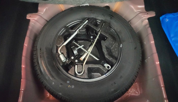 2020 Tata ALTROZ XZ PETROL, Petrol, Manual, 66,605 km, Spare Tyre