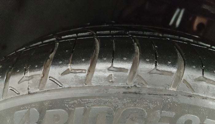 2020 Tata ALTROZ XZ PETROL, Petrol, Manual, 66,605 km, Left Front Tyre Tread