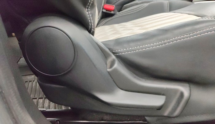 2018 Maruti Baleno DELTA CVT PETROL 1.2, Petrol, Automatic, 82,821 km, Driver Side Adjustment Panel