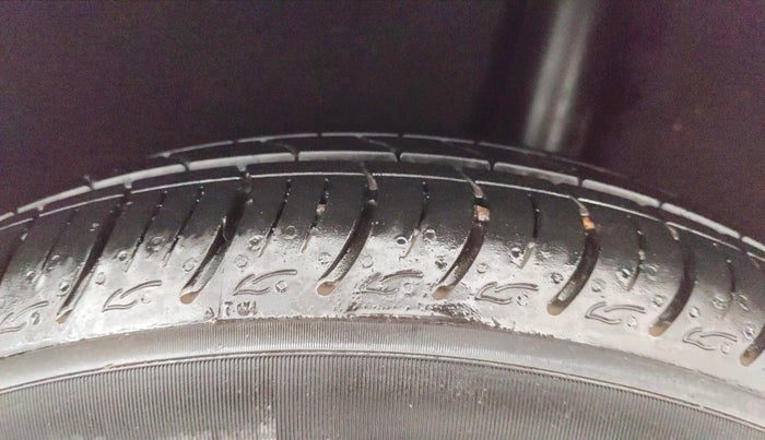 2018 Maruti Baleno DELTA CVT PETROL 1.2, Petrol, Automatic, 82,821 km, Left Rear Tyre Tread