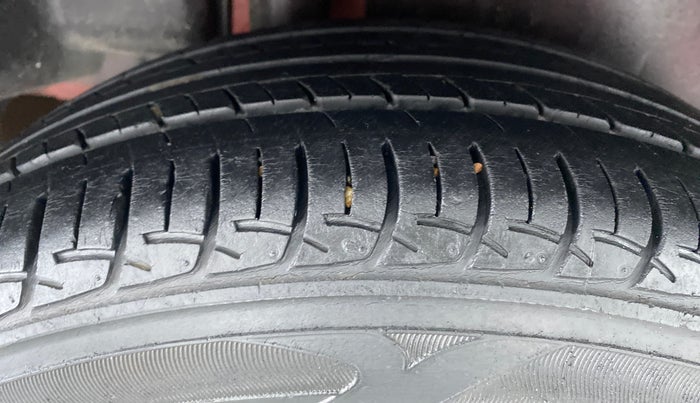 2016 Maruti Ciaz ZXI AT, Petrol, Automatic, 48,191 km, Right Rear Tyre Tread