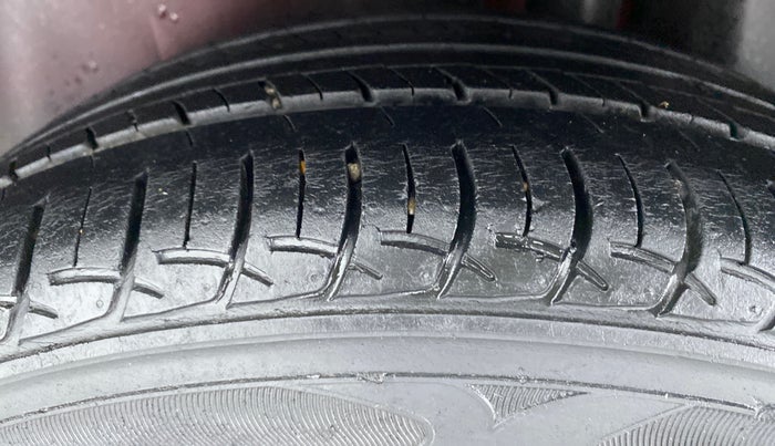 2016 Maruti Ciaz ZXI AT, Petrol, Automatic, 48,191 km, Left Rear Tyre Tread