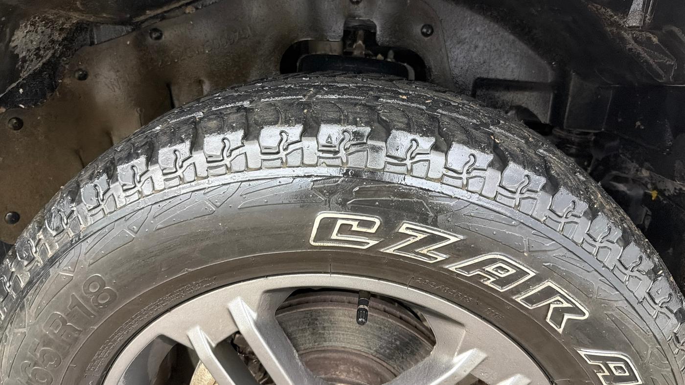 2021 Mahindra Thar LX PETROL HT 4WD AT, Petrol, Automatic, 15,103 km, Right Front Tyre Tread