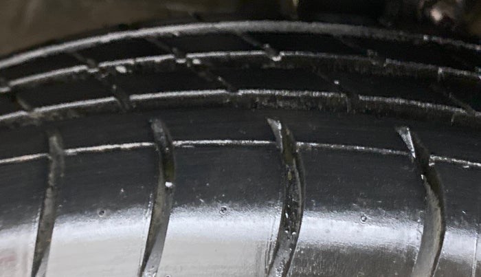 2020 Maruti New Wagon-R 1.0 Lxi (o) cng, CNG, Manual, 67,137 km, Right Front Tyre Tread