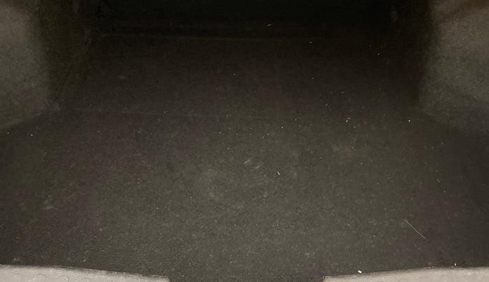 2022 Maruti Ciaz ALPHA 1.5 SHVS PETROL, Petrol, Manual, 61,187 km, Boot Inside