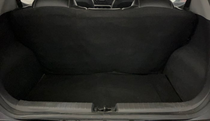 2022 Hyundai GRAND I10 NIOS MAGNA 1.2 KAPPA VTVT, Petrol, Manual, 32,002 km, Boot Inside