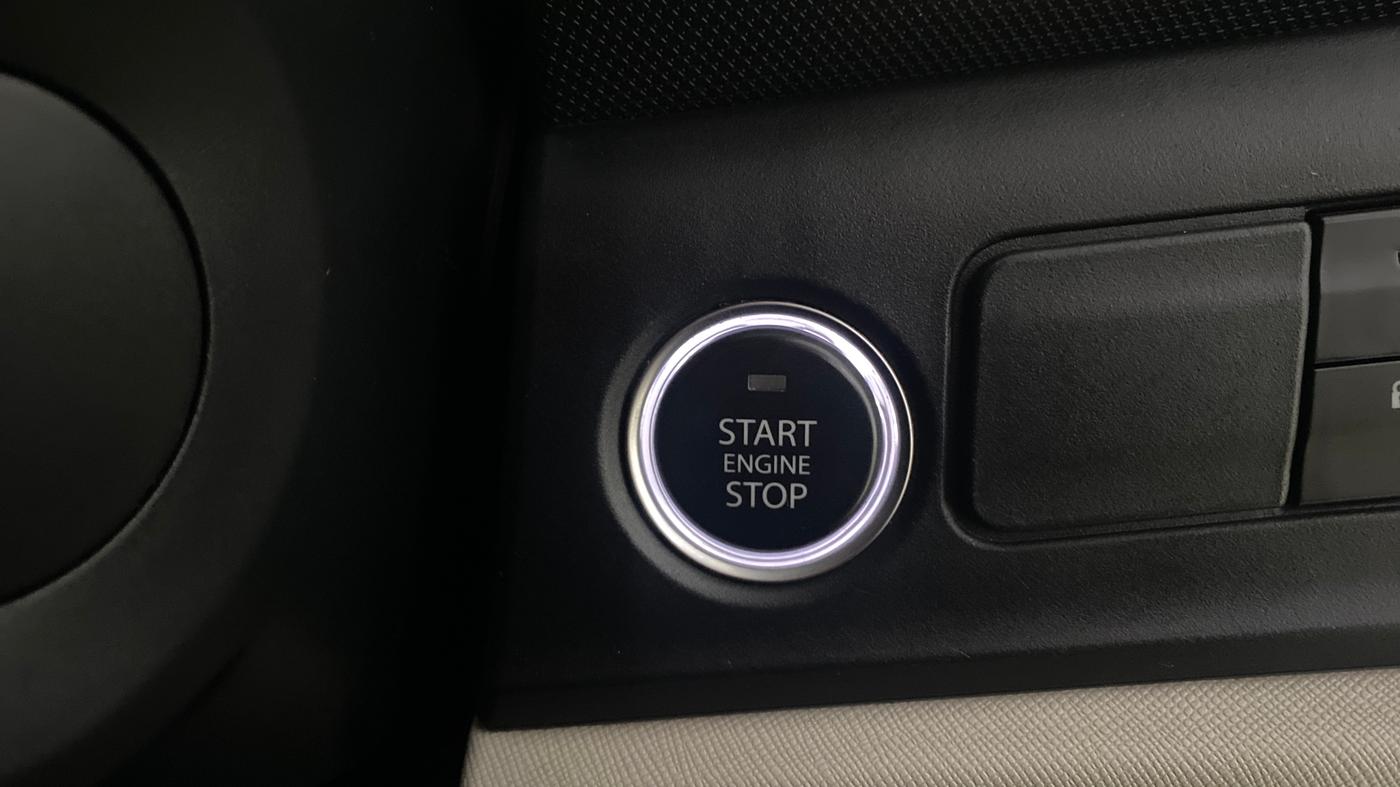 2023 Tata ALTROZ XZ + SUNROOF, Petrol, Manual, 19,562 km, Keyless Start/ Stop Button