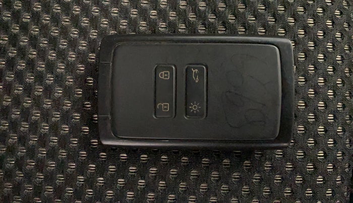 2019 Renault TRIBER RXZ, Petrol, Manual, 51,517 km, Key Close Up