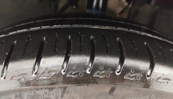 2023 Tata ALTROZ XT PETROL, Petrol, Manual, 15,498 km, Left Front Tyre Tread